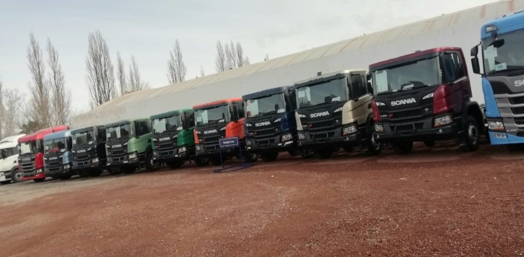 autoexecutiveAR's tweet photo. 📽 #AutoexecutiveTV en el Alto Valle de Río Negro: Visitamos la #Scania Feadar en Cipolletti 🚚
👉 https://t.co/viUhP8Udap
@ScaniaArgentina https://t.co/WtWZJb8JuY