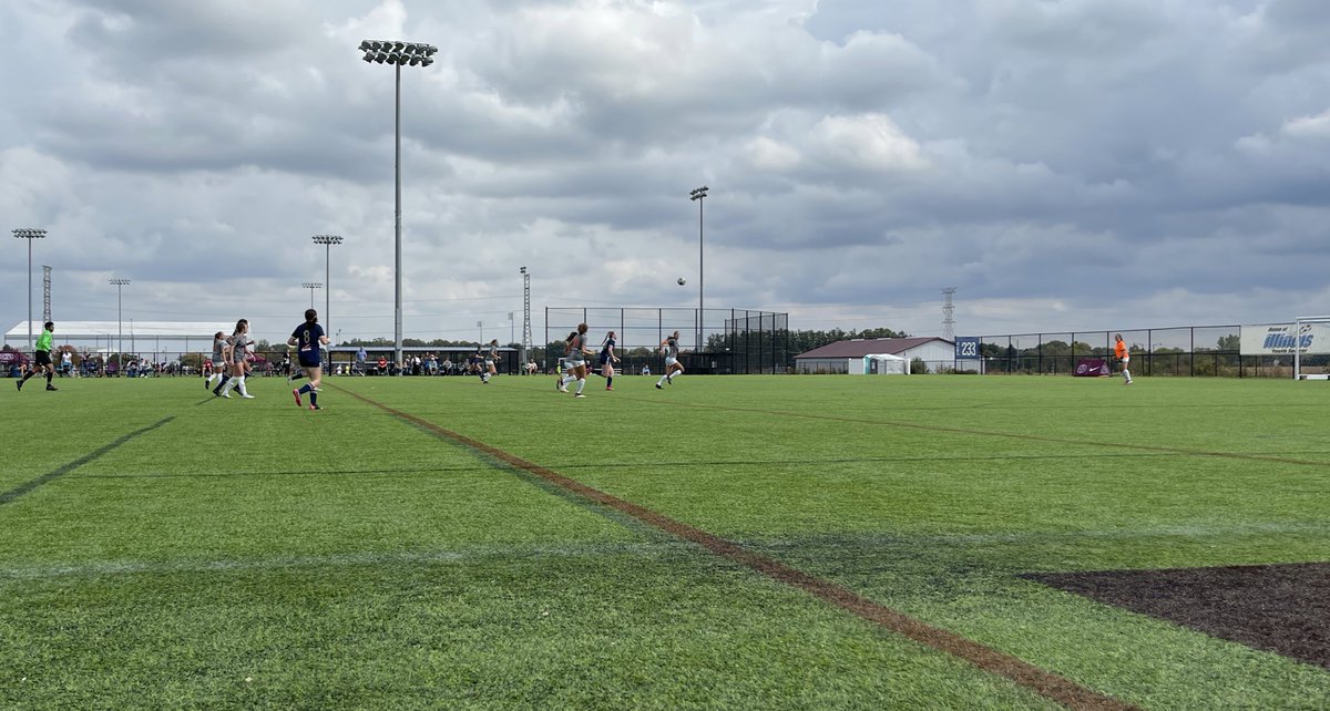 SNFC_ECNL's tweet photo. Solid afternoon play for the 03/04s and the 06s at the #ECNLIL event! Good work ladies 💪🏼 @ECNLgirls @SportingNE_FC https://t.co/kxJKWvQ6tt