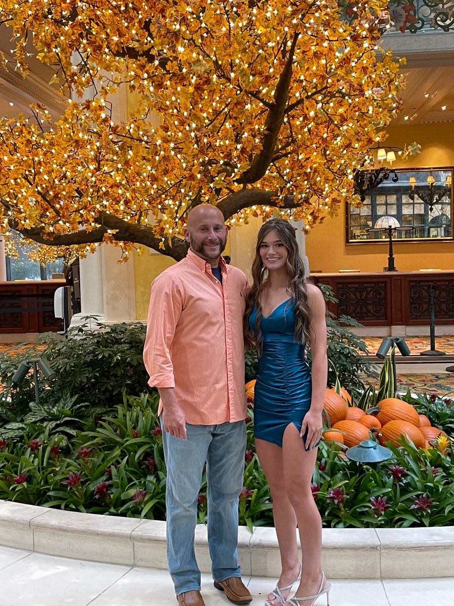 Have a great sophomore homecoming!! Love you <a href="/1LaylaBarnes/">Layla Barnes 2024</a>