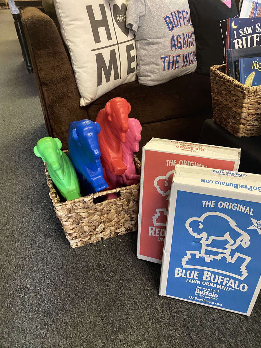 gopinkbuffalo's tweet photo. We stopped at Bay-6, Buffalo Clothing Co. tonight for some pre-Bills game Zubaz pants. Look at this cute display! Just love the Buffalo’s in a basket! https://t.co/kOqIuCvmbo