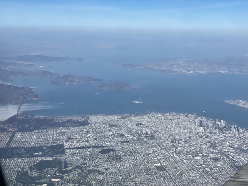 SamG2020's tweet photo. First flight in years! 🇺🇸 https://t.co/GcrZxch2CG