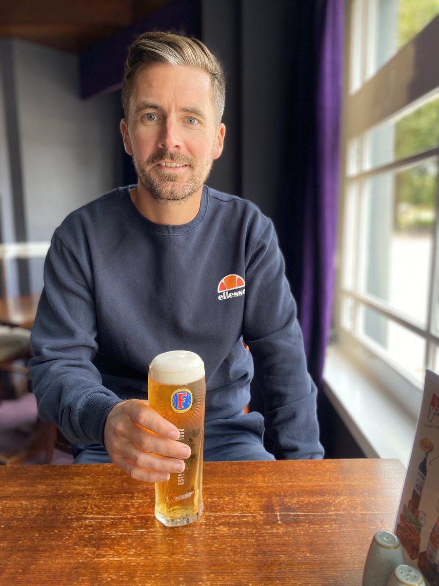 Golder56's tweet photo. We should have a minutes applause in the 15th minute against Dundee for @CraigBell6 who sadly lost his battle with cancer on Saturday, he was a good friend of mine, been to many games with him and was one of the good guys in life, he will be sadly missed. https://t.co/ZgDQnkLT25