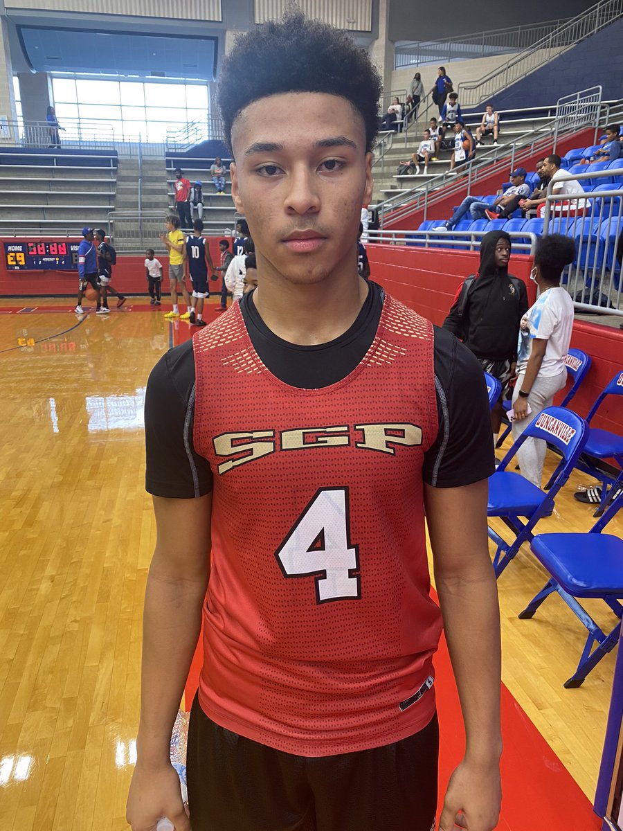 bigsloan32's tweet photo. ‘22 Khaden Bennett has been fantastic for SGP today. Was really good from 3, showed his bounce, leader. @ExposureOtr #FallShootout https://t.co/cRbEZnRfZl