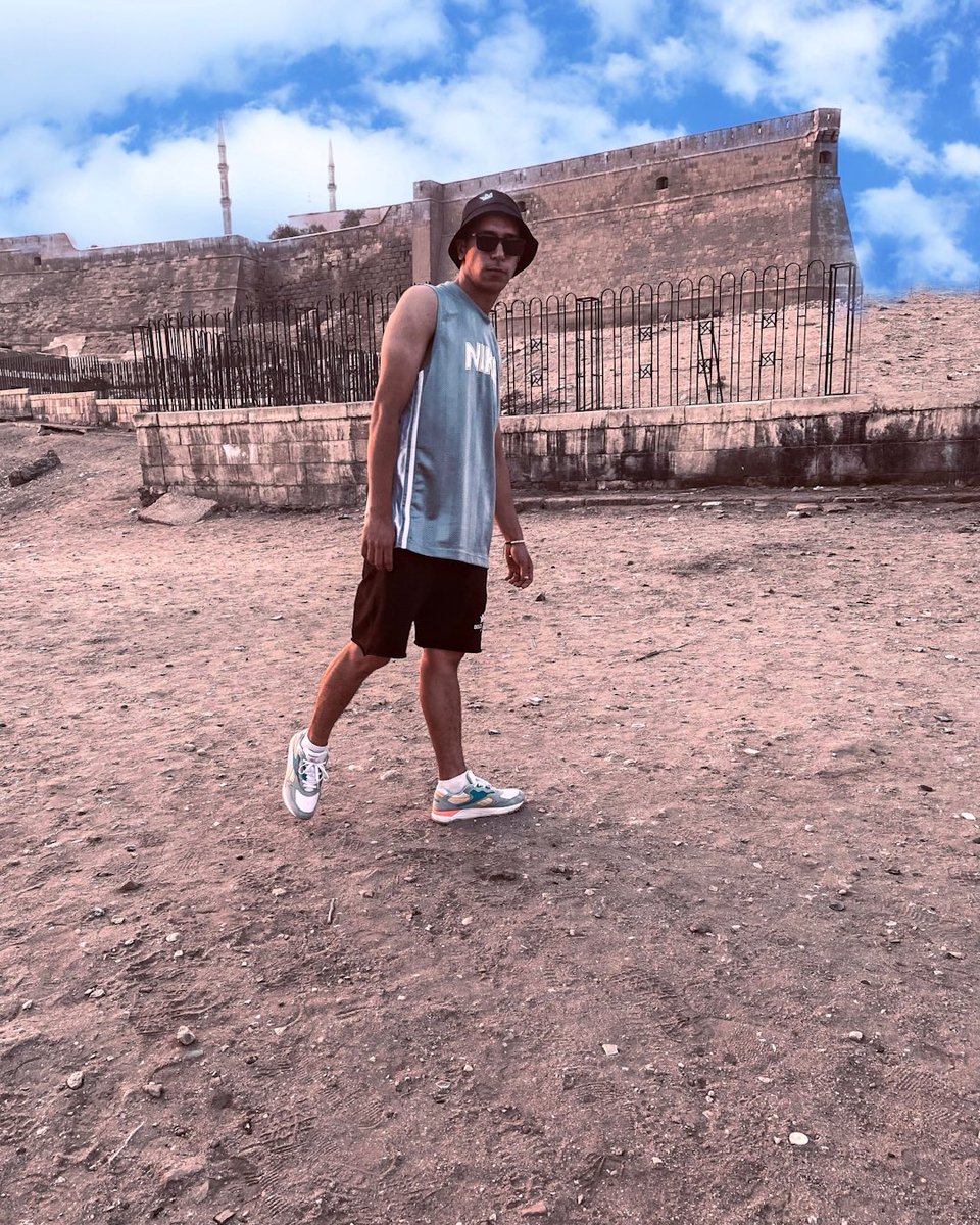 ٢٤ سنة