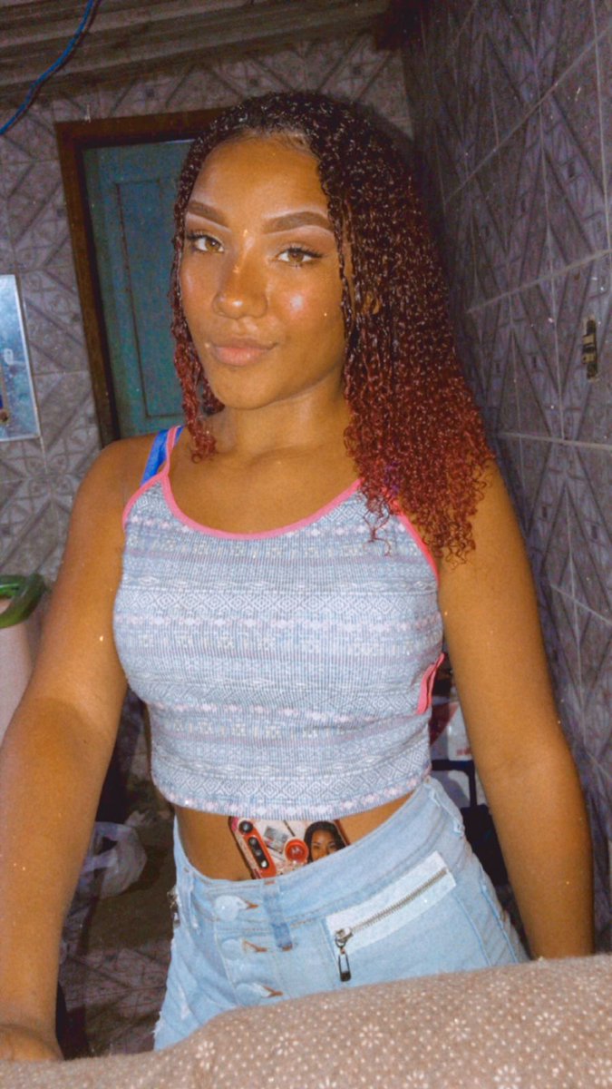 Ttdabebeta's tweet photo. Eu me tornei meu próprio motivo para continuar 🦋 https://t.co/YfhEdXKgsx
