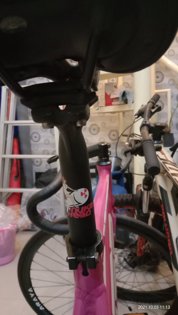 Dickyfvernanda1's tweet photo. #fnfjb 
Seatpost nuke head seatback 27.2 
Harga 75k nett
Free ongkir pulau jawa 
Lokasi surabaya timur
Minat Wa 08977324977 https://t.co/lqPhXn3lmm