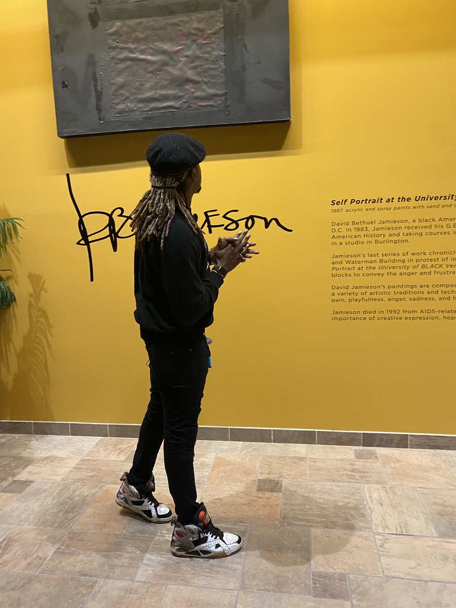 OfficialPrinceO's tweet image. Went Yellaeux… 💛 #UniversityOfVermont #Yellow #PrinceO