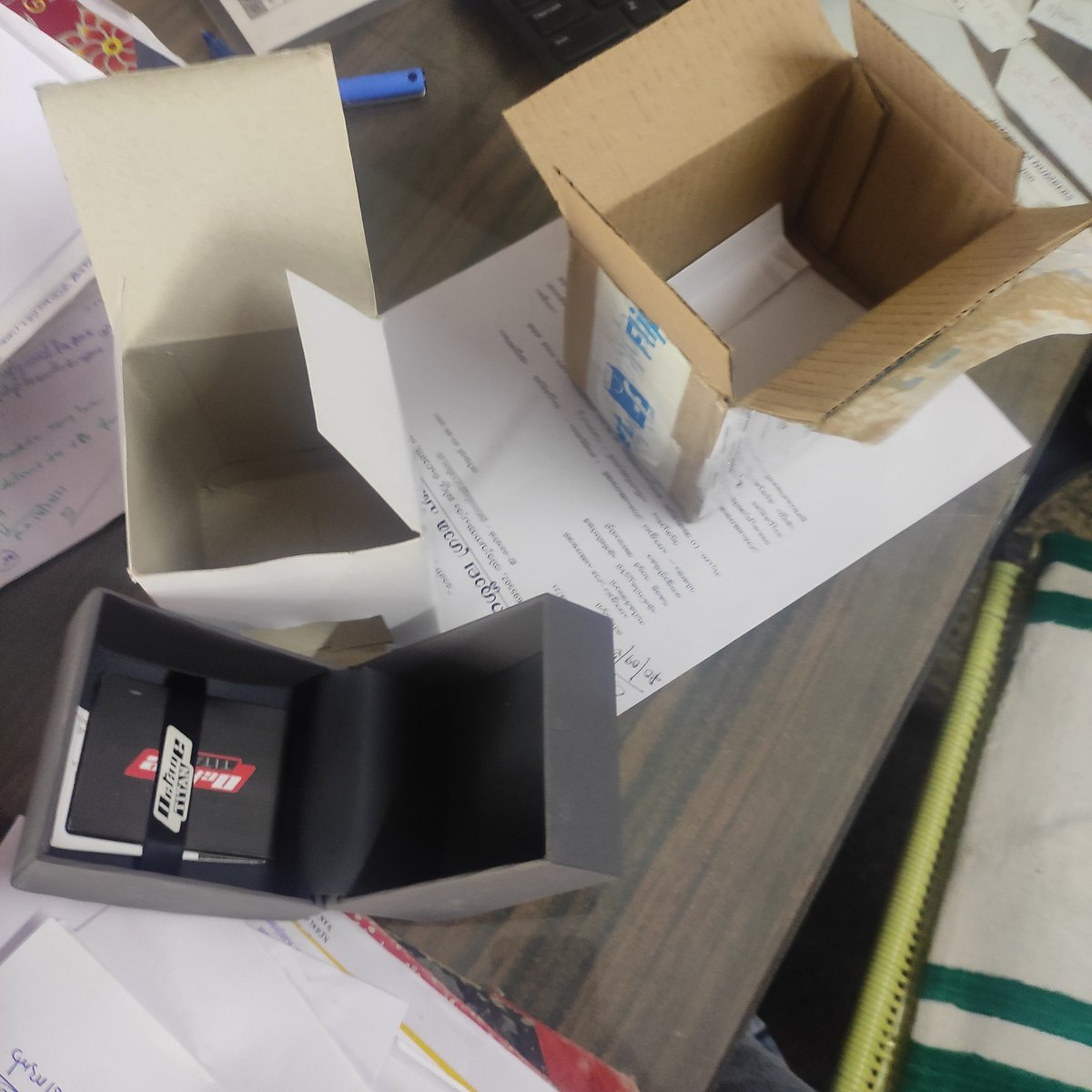 sunilnirappil's tweet photo. @Flipkart Next empty box scam started ?
No refund made even after 17 days. More over flipcart blocked the account of complainent. This proves what your customer policy is.
Order ID. OD122835514872355000 https://t.co/IMTIoqiDVQ
