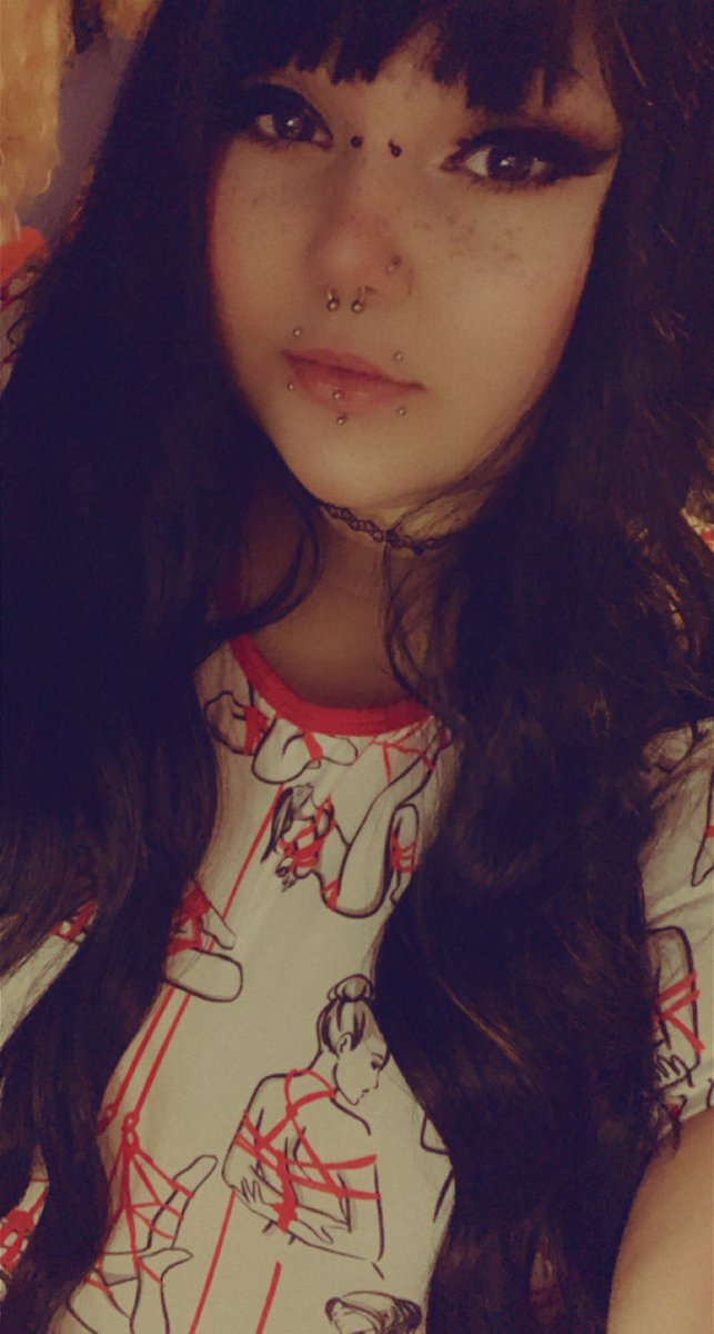 little_bat's tweet photo. Feeling cute ☺️
#nsfw #bbw #piercedbbw #ropebunny #bdsm #kink #plussize #alternativebbw https://t.co/qPcehzgzb8