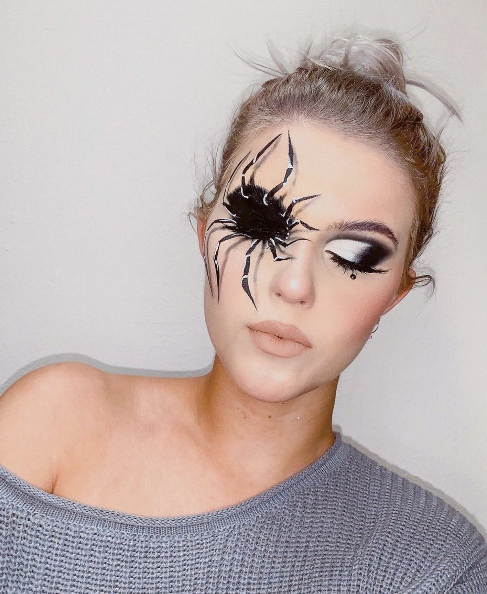 larkin_perdue's tweet photo. @NYXCosmetics okay just a few more 😬👻 https://t.co/EZWYKSx4up