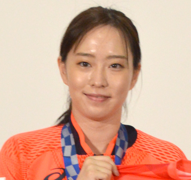 oricon's tweet photo. 卓球・石川佳純、東京五輪は柔道&スケートボードから刺激
https://t.co/cDuOgoeYyU
#石川佳純 #オリンピック #Tokyo2020 #東京2020 #パラリンピック #TeamRed2020
@WE_ARE_TEAMRED @Japan_Olympic @Tokyo2020jp @paralympic_jpc https://t.co/ksCrTSq6a4