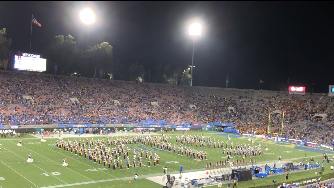 yoongipiphany's tweet photo. bruin and army pride! went to UCLA’s football game solely for the marching band to play #DYNAMITE #BUTTER and #ON during the half-time show 💜they even organized into the bts logo as well as ‘BTS’ and ‘ARMY’ 🥺 https://t.co/odoEjnsOET