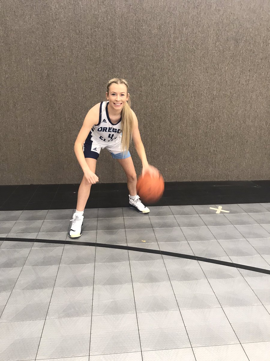 OregonEliteBbx's tweet photo. Another great athlete commits!  Katelyn Heideman is off to the University of Providence!  Way to go Kaitlyn you continue to make OE Nation proud!   YGLI https://t.co/OlHgVsmPU9