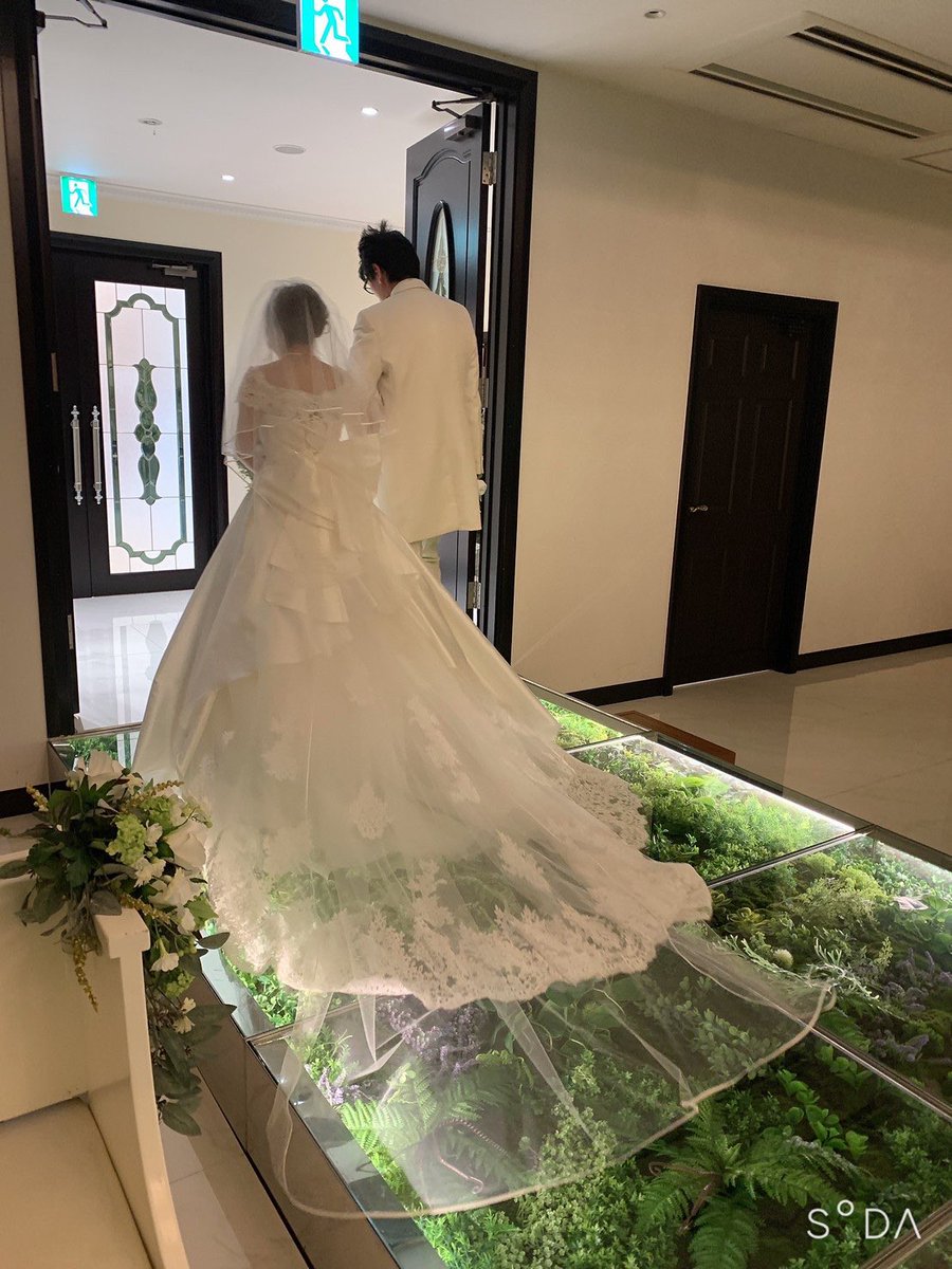 to_masgatianti's tweet image. 昨日結婚式終えましたー！
手作りだらけの結婚式だったけど無事に終わってよかった！
動画もみんなからお褒めの言葉を頂戴したので満足🙌
リングキャットは案の定座り込みました！w
武器は@CosModeling さんに作ってもらいました！ありがとうございます！
#FF14   #FFXIV  #結婚式   
#リアルエタバン