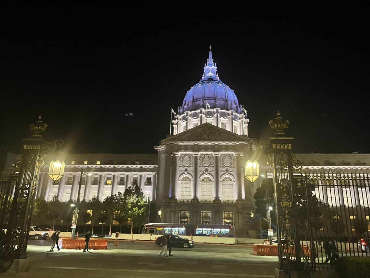 laura0luc's tweet photo. It is so difficult to say good bye to the place I grew so much. But bye for now San Francisco. https://t.co/DUaNts5Gam