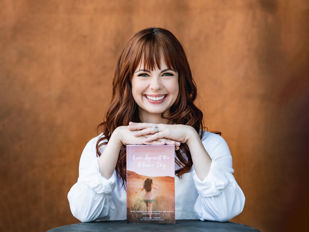 WillaFrederic_'s tweet photo. My face seeing your photos of my book!!! Ah! Please continue to share when they come in. I still have a few postcards left for US folks who order THIS WEEK!!! https://t.co/1fU9Qe3455