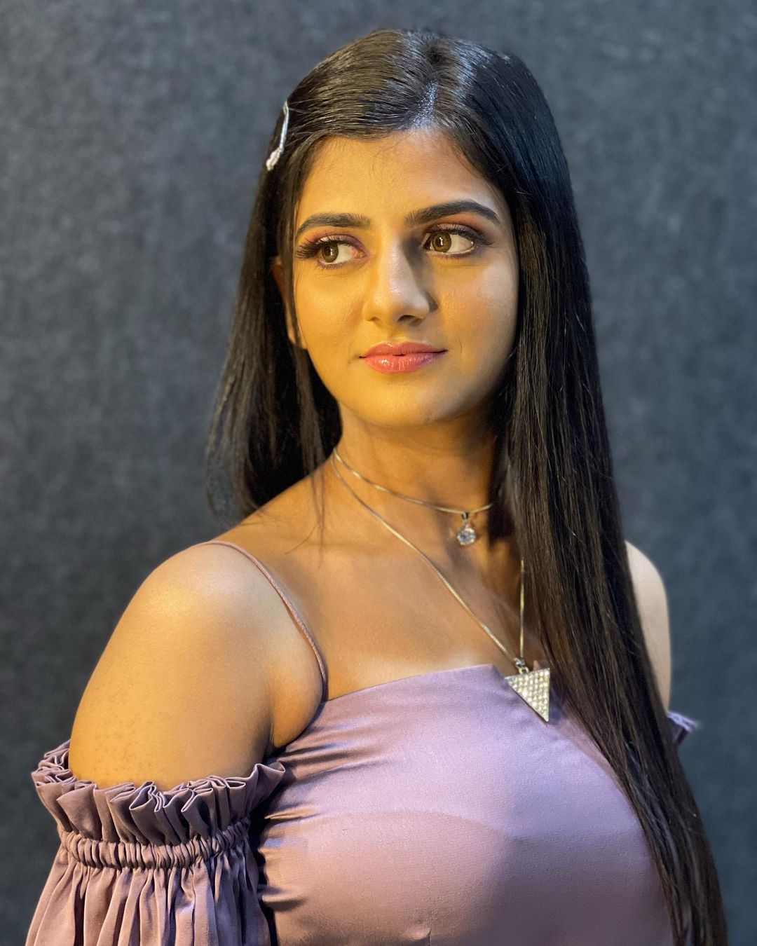 FAv9ySWVgAUQOC8?format=jpg&name=large