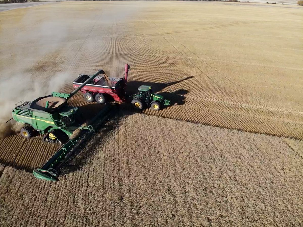 Cobra1997's tweet photo. ⁦@BRILTD⁩ 
⁦@JohnDeere⁩ 

X9 1100/HD50R

Thanks to ⁦@derekvriend⁩ with the drone pics! https://t.co/6YrYTBWxYW