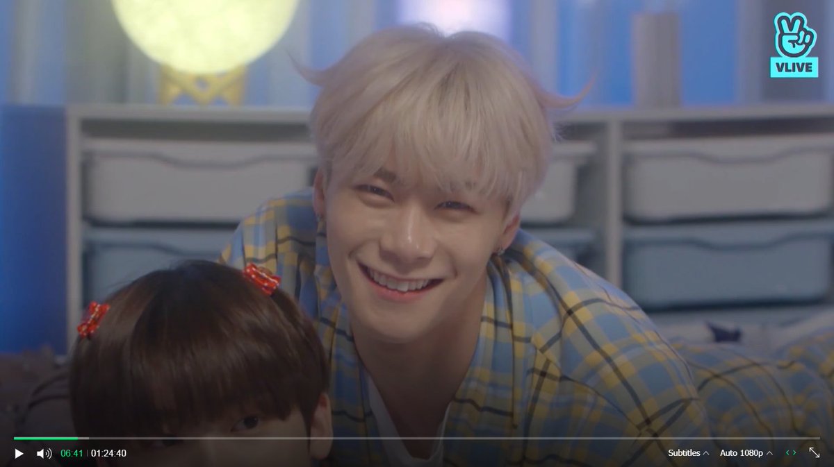 moonbinmochi's tweet photo. today i offer you smiley moonbin to make your day/night/tl better and happier: https://t.co/PW0xKZb2j8