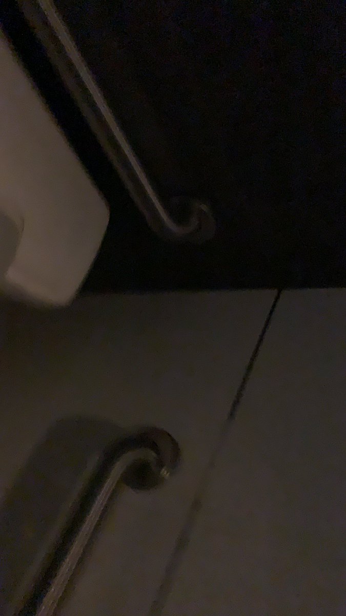 fodnm's tweet photo. Beefing with guy at the hotpot place and he locked me in the bathroom. Currently regretting my choice https://t.co/KW3dTREMin