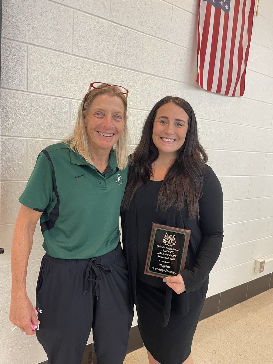 PHSsoftball15's tweet photo. Congratulations to 2008 grad Taylor Tooley Brady on your induction into the Plainfield Central Athletic Hall of Fame https://t.co/yhpBPA1EyI