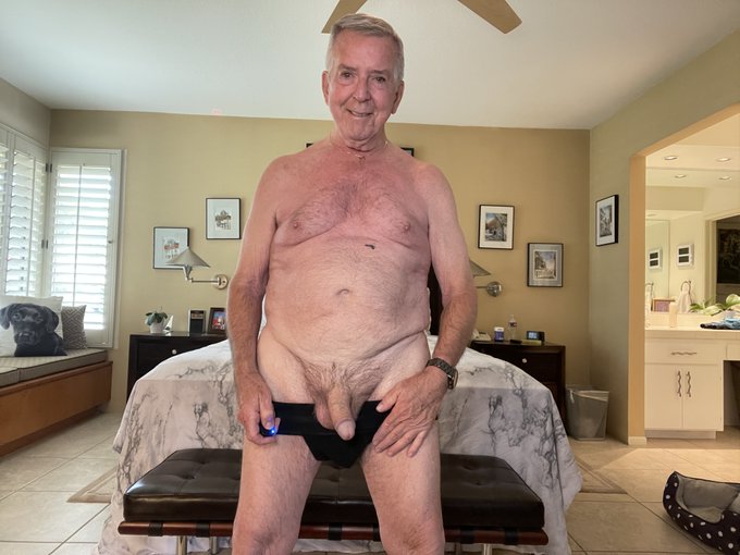 And for the JOCKSTRAP fans...  HOT VIDEO   https://t.co/Euc7IkLZfE #gaydad #gaypride #gayactor #gaytravel<a href="/tag/suitandtie"class="tags"><span>#suitandtie</span></a><a href="/tag/gaypride"class="tags"><span>#gaypride</span></a><a href="/tag/papi"class="tags"><span>#papi</span></a><a href="/tag/skinnydipping"class="tags"><span>#skinnydipping</span></a><a href="/tag/dilf"class="tags"><span>#dilf</span></a>