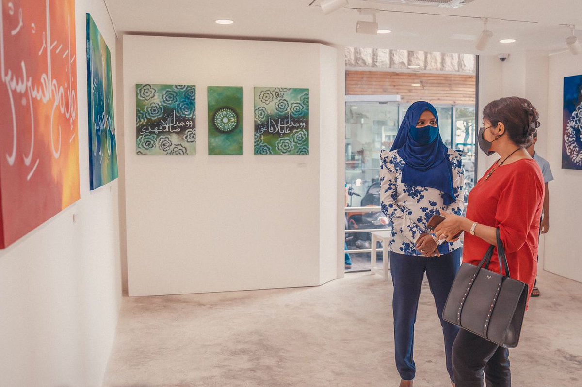 MaenaArts's tweet photo. Thank you madam for the visit. Highly appreciate your support and presence in our events. Much love ❤ https://t.co/xzj8Pn4P4Q