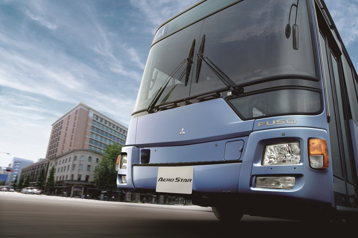 FusoOfficial's tweet photo. 三菱ふそうは、日本市場向け大型路線バス「エアロスター」の新型モデルを発売。全国の三菱ふそう販売会社及び三菱ふそう地域販売部門にて販売を開始しました。詳細はこちらから:https://t.co/frJjWBJt5P
#fuso #bus #fusobus #ふそう #ふそうバス #バス https://t.co/cGtuMew2vL