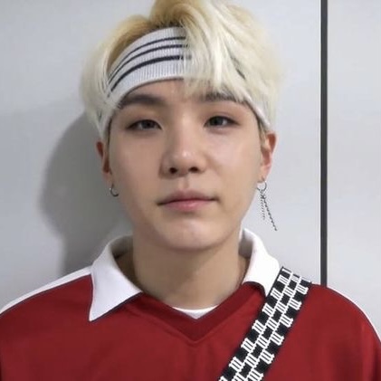 hourIysuga's tweet photo. ✩ #SUGA #방탄소년단슈가 #슈가 https://t.co/KQ5q93Eyd5
