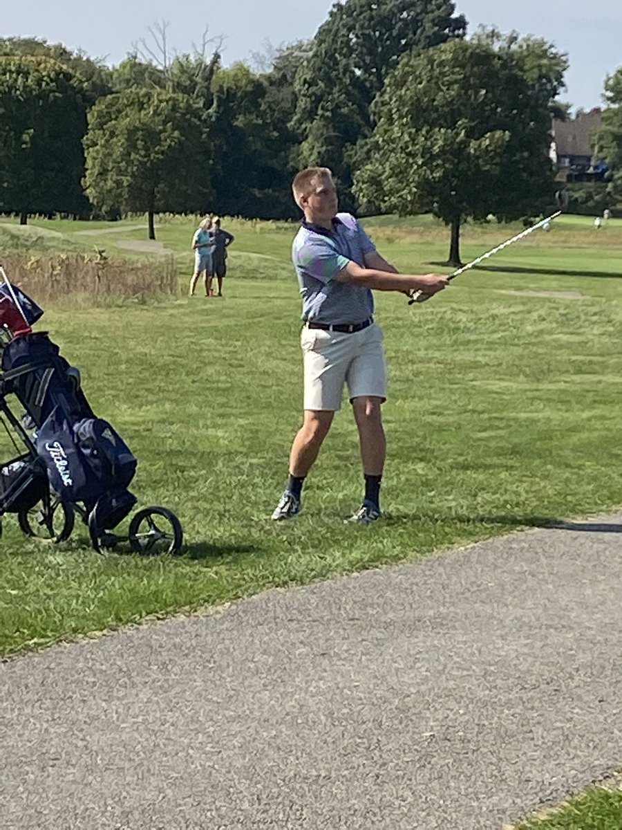 coachtruex's tweet photo. Gales shoot a 334 at the @PHSCTigerGolf Fall Invite held at @scottjonespga Turnberry GC. Leading the Gales was @reif_strife with an 82. @RileySenften and @JNiceswanger shot 83s, @HammelJustin 86, and @h3rryallen 90. #GalesGolf #UnFOREgettable https://t.co/N4vRVh0mNt