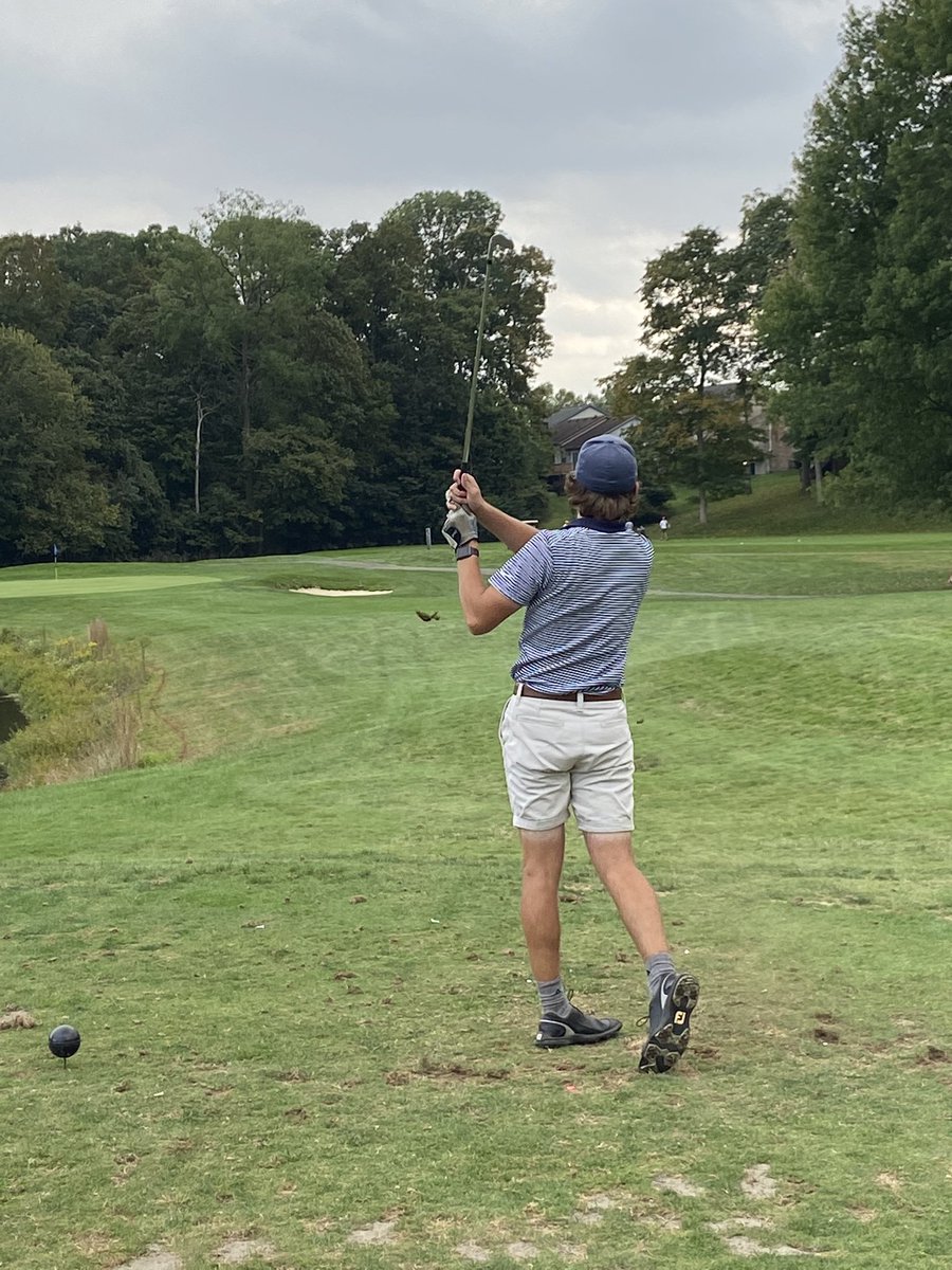 coachtruex's tweet photo. Gales shoot a 334 at the @PHSCTigerGolf Fall Invite held at @scottjonespga Turnberry GC. Leading the Gales was @reif_strife with an 82. @RileySenften and @JNiceswanger shot 83s, @HammelJustin 86, and @h3rryallen 90. #GalesGolf #UnFOREgettable https://t.co/N4vRVh0mNt