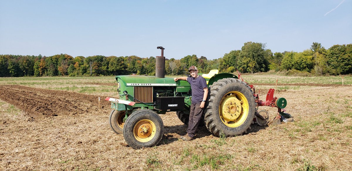 JessicaBrown650's tweet photo. Spent this beautiful fall day enjoying the weather at a local plowing match with the family. All but the youngest competed!
#IRunWithHT @JohnDeere @deeredoc_35677 https://t.co/oUXmiEZkdF