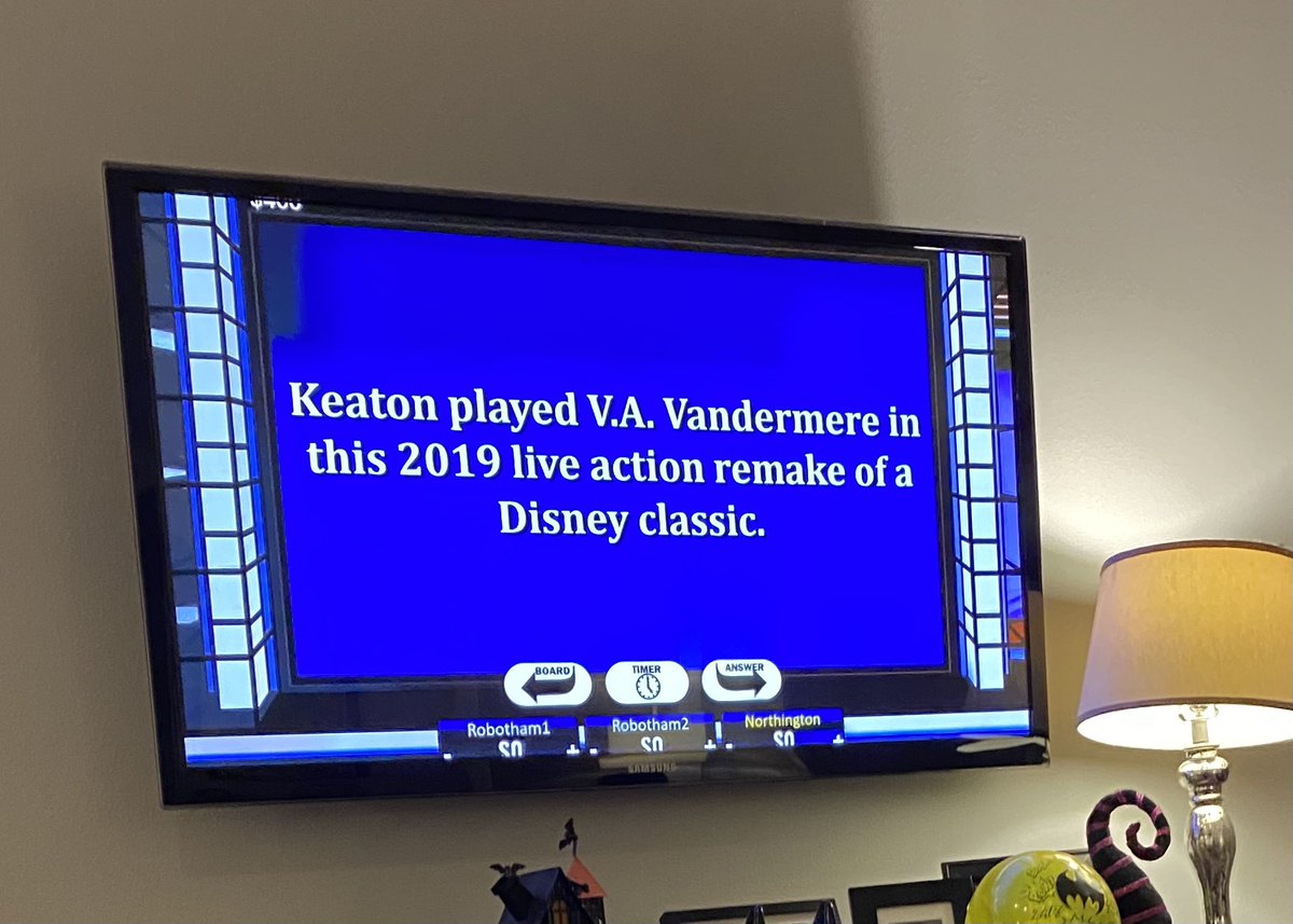 JasonRobotham's tweet image. Week 1 of #KeatonSeason was a hit thanks to @BretRock.  We will continue to celebrate the most under appreciated actors of our generation for these next 6 months and revel in all things Keaton.  Hopefully @MichaelKeaton will join us for the #KeatonSeason finale in March 2022.