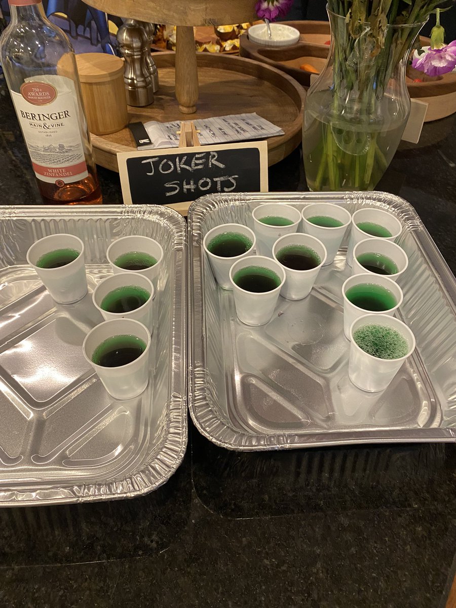 JasonRobotham's tweet image. Week 1 of #KeatonSeason was a hit thanks to @BretRock.  We will continue to celebrate the most under appreciated actors of our generation for these next 6 months and revel in all things Keaton.  Hopefully @MichaelKeaton will join us for the #KeatonSeason finale in March 2022.