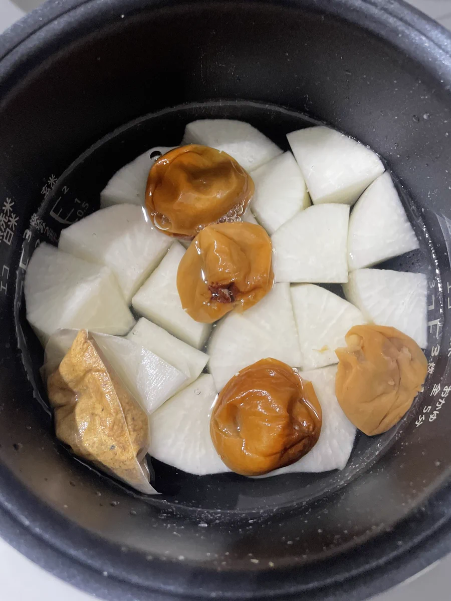 便秘気味な人は薬に頼らずまずこれを食べてみて！「梅流し」がマジでヤバい！