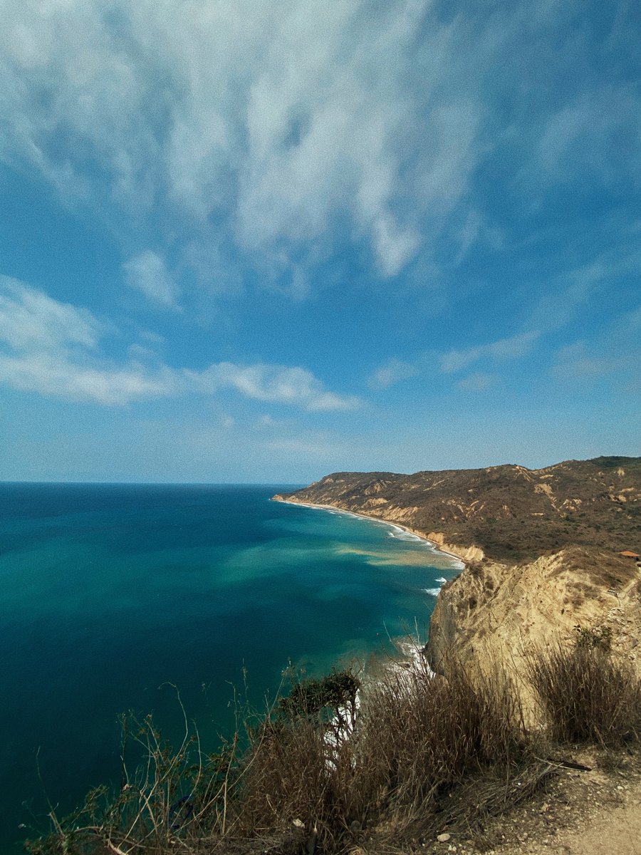 katvlst's tweet photo. Manabí, una fortuna. https://t.co/j1bmYcEHWI