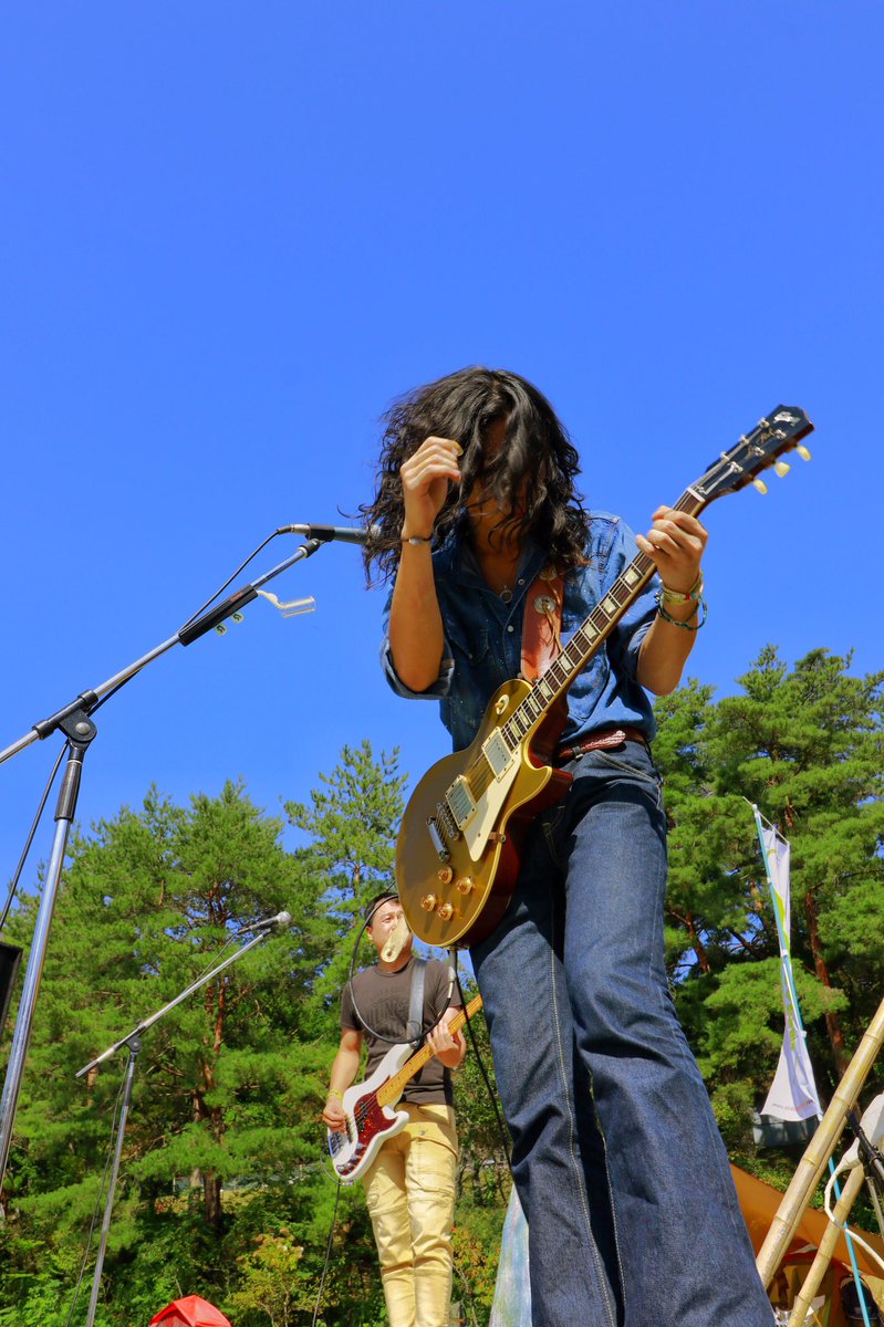 luka_guitarist's tweet photo. LIVE @ rainbowcamp2021

最高に気持ちよかったぜー！🎸
Thanks Of All!!

Photo by @johnny_macchan 

#raiki #tantalusband #タンタラスバンド https://t.co/KSs3Qu6hw5