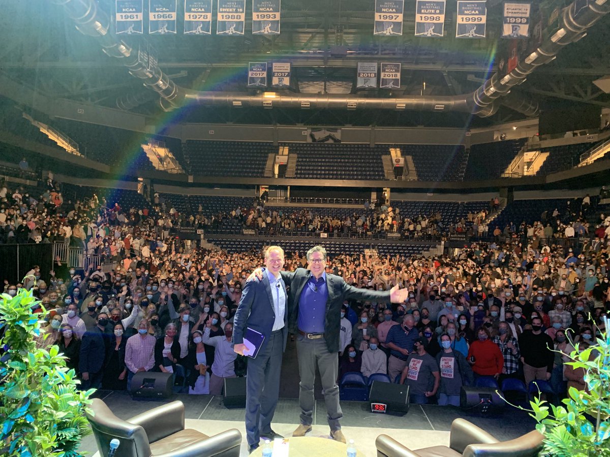 StephenAtHome's tweet photo. Great night tonight at ⁦@universityofri⁩ with ⁦@johndickerson⁩  Thank you, URI! Go RAMS! https://t.co/bbtX3kDz5A