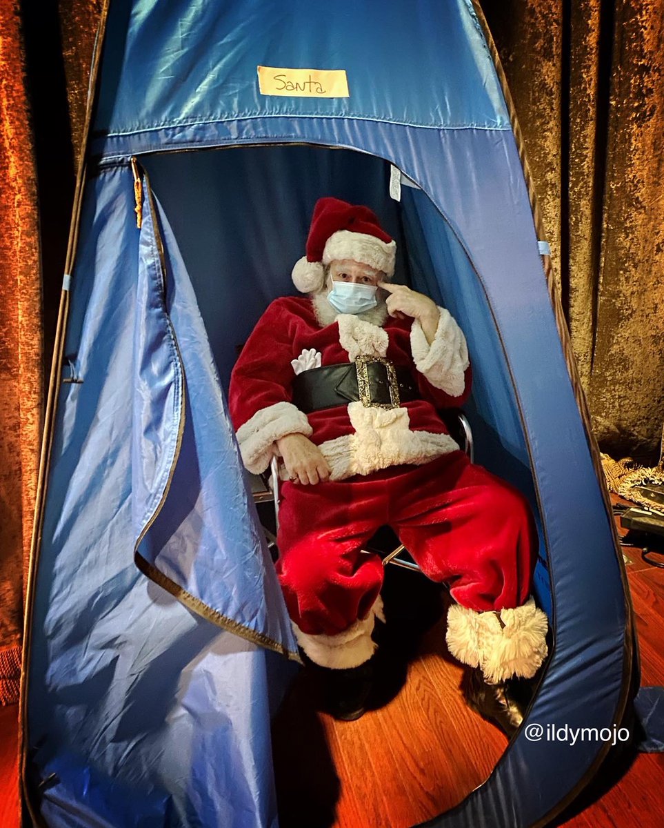 Ho ho ho! #WhoYouCallinAHo ? 😈❤️🎄 #LuciferBTS #luciferseason6 #LuciferNetflix #christmascomesearliereveryyear