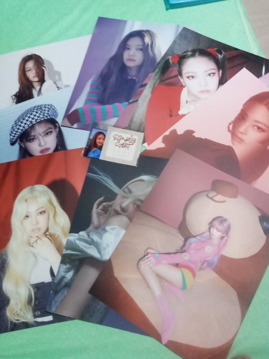 SIMPLY_CART's tweet photo. { #SIMPLYonhands } wts lfb ph
❀ blackpink history poster set - 120 ea set (8 pcs)
avail: jennie, jisoo & lisa
❥ ready to ship; mod: sco (can co on 10.10) mop: gcash | dm for more pics
🏷 onhand the album pb limited ed https://t.co/fcufhhoULY