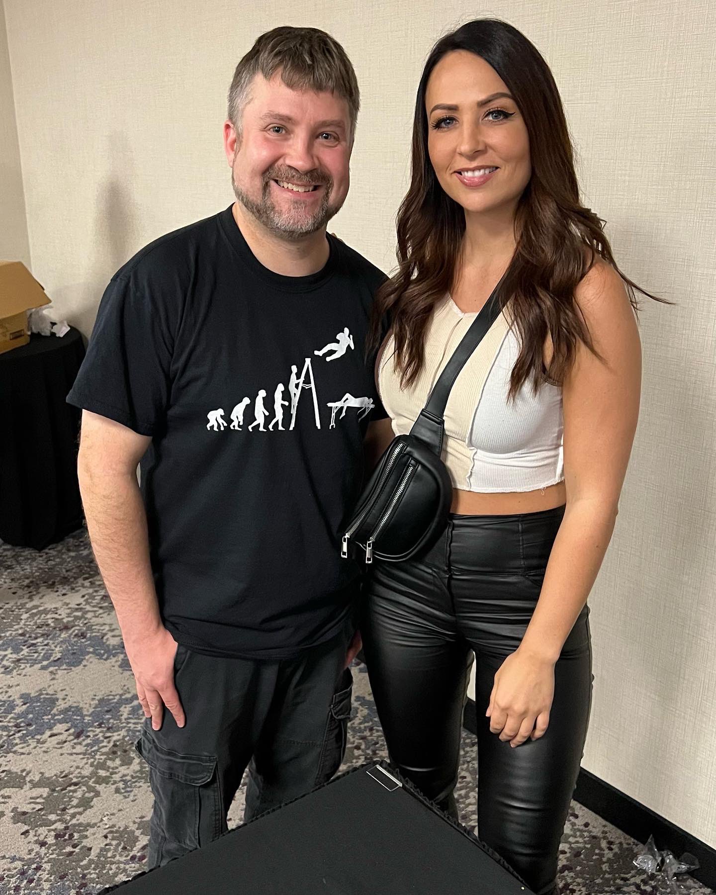 Photos: Ex WWE Divas Reunite During Legends Of The Ring 2021 Convention 8