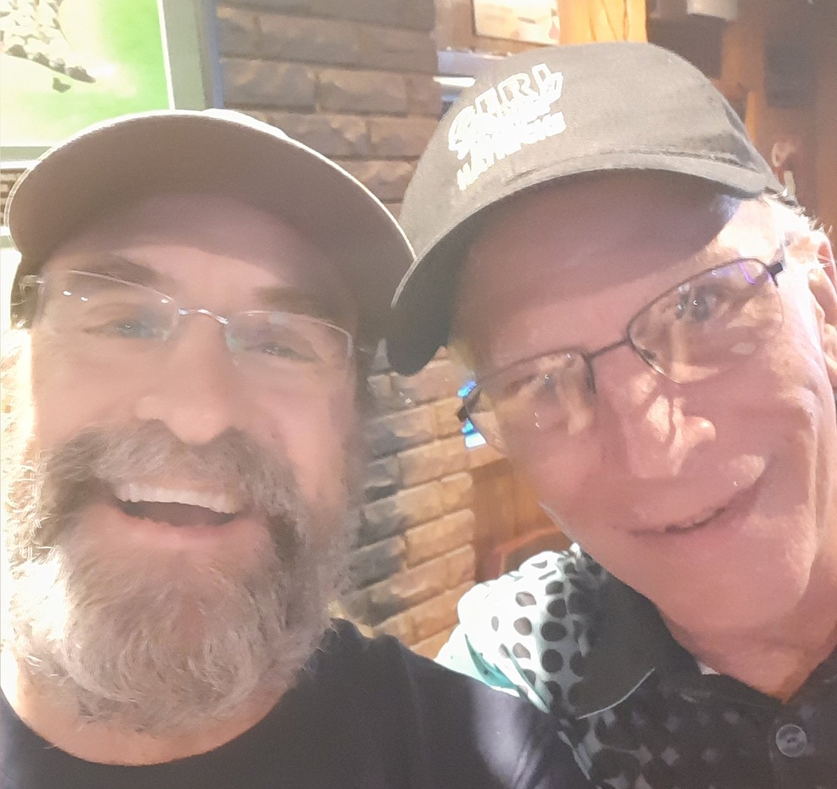 JohnStefaniFI's tweet image. Went to Fireside Lounge Bar &amp;amp; Restaurant in West St Paul Minnesota tonight for dinner. 

Met this guy that Larry David, from Curb Your Enthusiasm, could be a Stunt Double for.

#RogueScholarLife #curbyourenthusiasm #firesidelounge @FiresideLBR