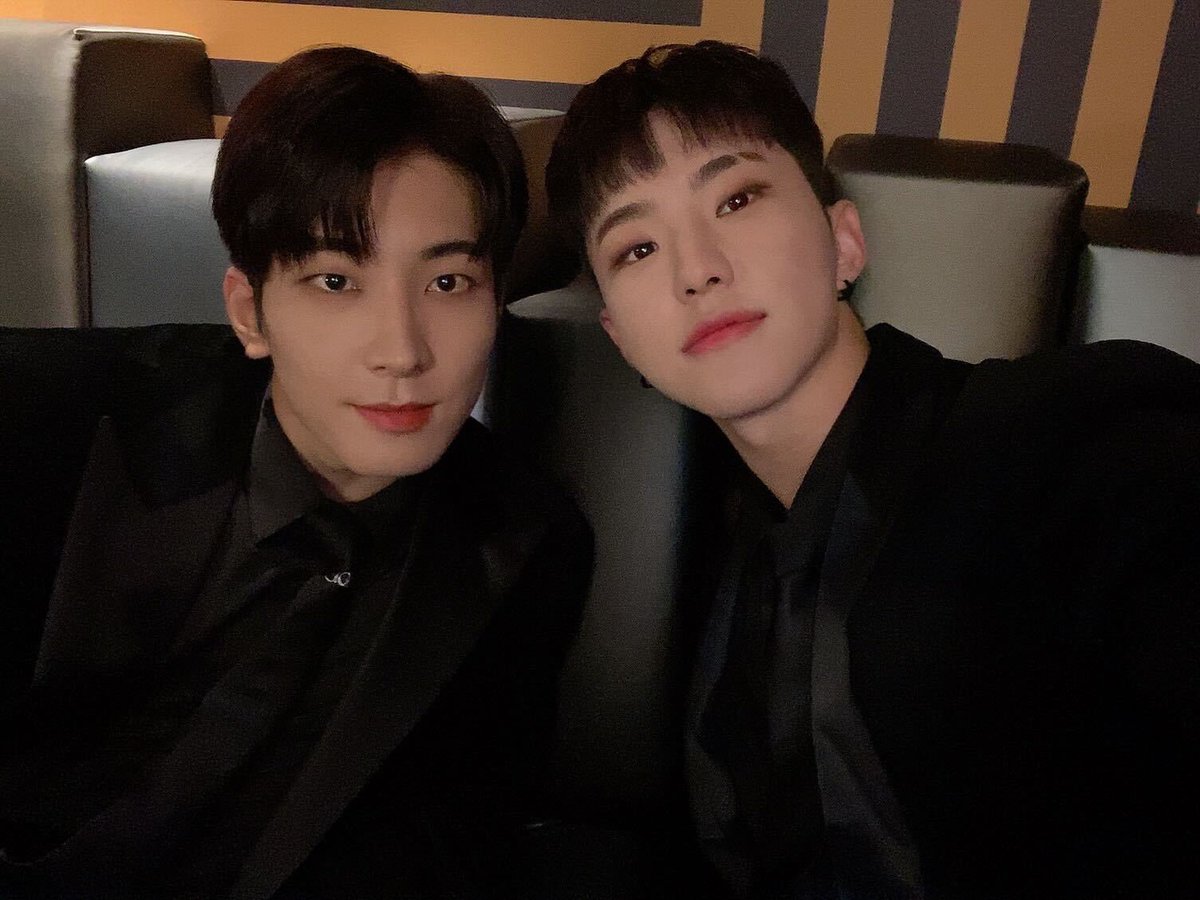 17KHOSHII's tweet photo. Thank you Carats 💖💙💎 https://t.co/xNkhCAVqRF