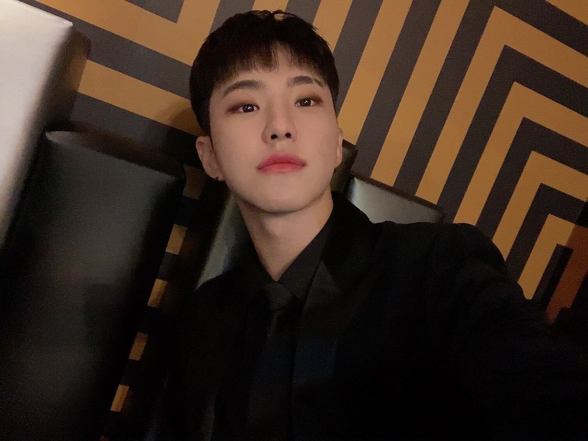17KHOSHII's tweet photo. Thank you Carats 💖💙💎 https://t.co/xNkhCAVqRF