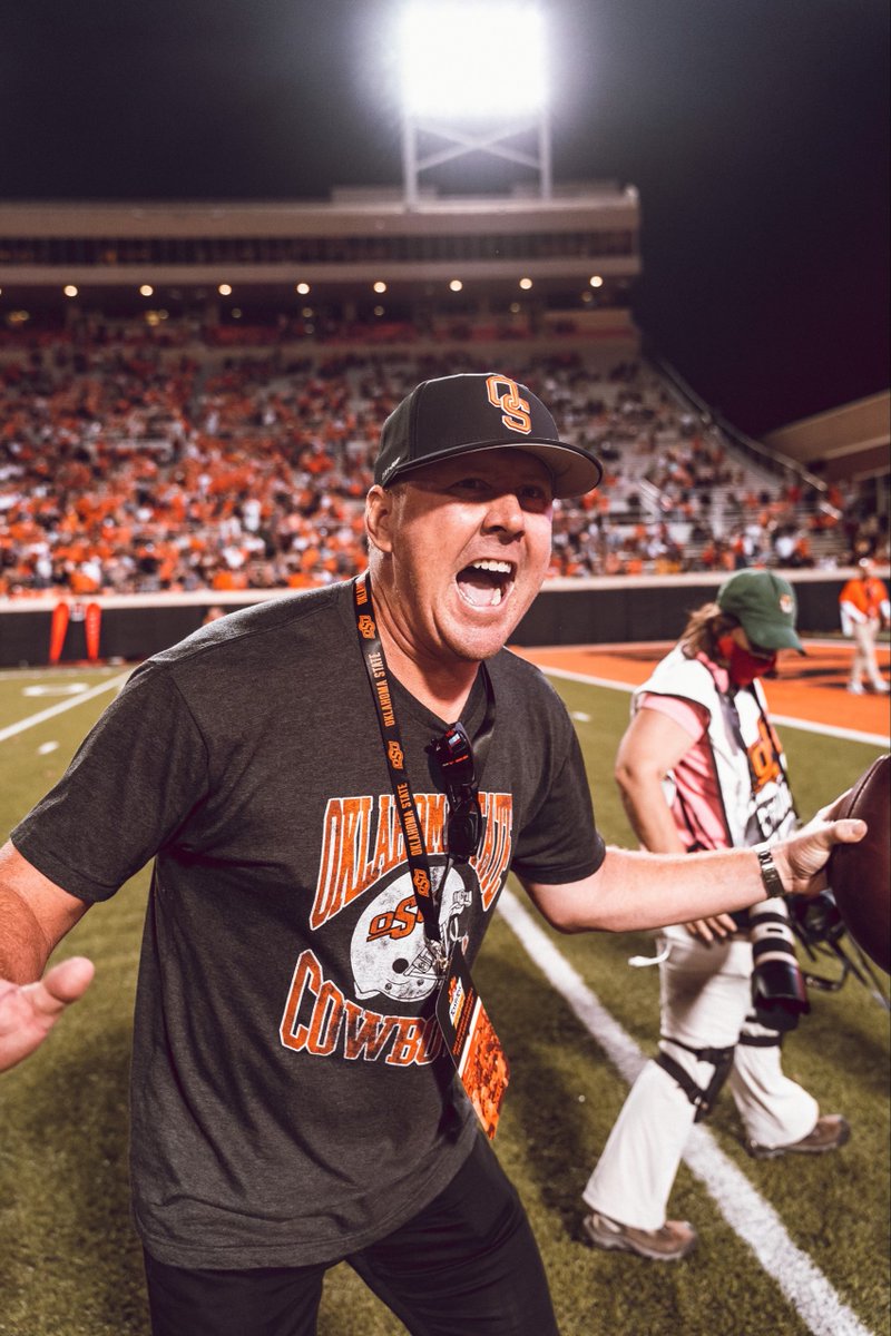 CowboyFB's tweet photo. First time in a long time.

#LetsRide I #Weeden2Blackmon https://t.co/vdwzjye2aw