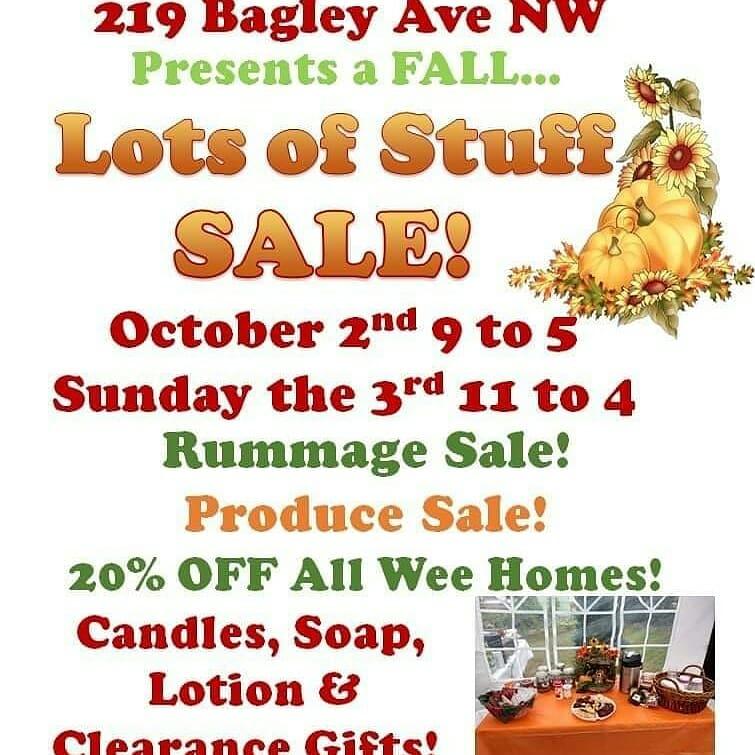 ChrisCsd1's tweet photo. #Bagley #Minnesota #USA #RummageSale #ProduceSale
@treequeen #Weekend #Sunday
#MyLittleShop If you're in the area, do try & get along to Marilyn's great sale in her wonderful & magical shop. So many things to see there & a wonderful variety of items to buy! :-) https://t.co/qiN49kesHT