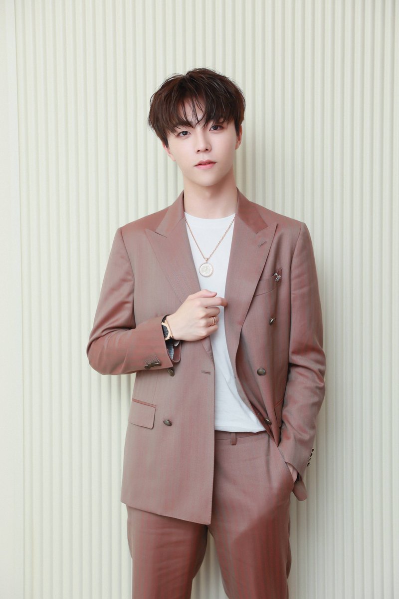 XiaoYanran's tweet photo. Happy birthday to my beloved Chen Linong, sehat selalu, bahagia selalu, emoga karir lu makin bagus pokoknya wish you all the best 😘😘😍🥰

#陈立农1003生日快乐 #ChenLinong #LeoChen #NinePercent #Nongtang https://t.co/zU0tupts8j