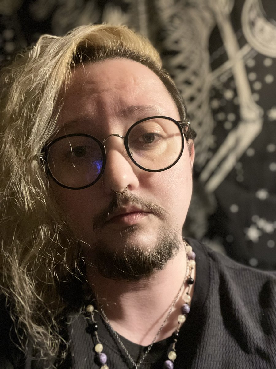 RevenantOracle's tweet photo. QT w/ a picture of you and your deities. https://t.co/NlSPBalUD7