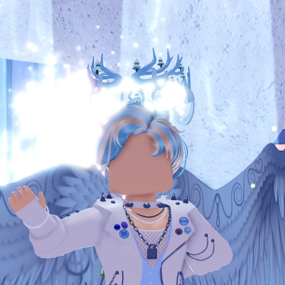 aurroses's tweet photo. ❄️ RT N LIKE TO WIN A HALO ❄️

❄️FOLLOWERS ONLY❄️

❄️PICK A HALO❄️ https://t.co/ZB5R2nfayC