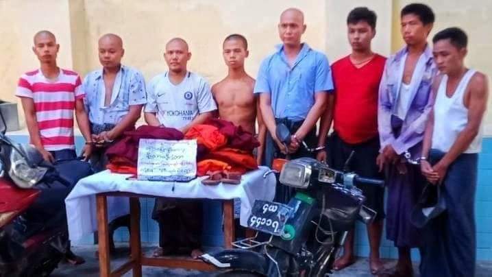 thandarwin01's tweet photo. SAC terrorists invaded MyaTaung monastery on 2Oct and searched some monks suspected to join daily sangha union strike but no one was reportedly abducted. 5 monks and 3 people are currently detained and monks are forced to remove the robes.
 #Oct3Coup
#WhatsHappeningInMyanmar https://t.co/zLlnrQCTym